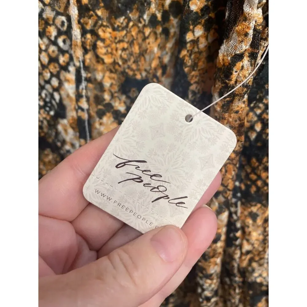 Free People Blouse Top XS Multicolor Snake Pattern Long Sleeve V-Neck Casual B55